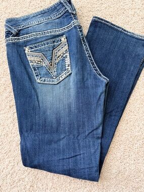 Vigoss Women's Mid-Blue Embellished Pocket Jeans